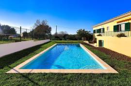 4 Bedroom Detached House with Pool in Montes de Alvor - Portimão