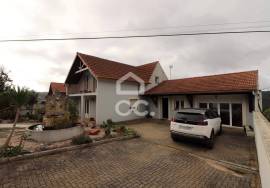 Detached house with barbecue, located in the municipality of Soure.