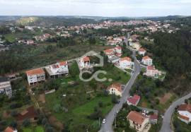 Land in Brasfemes with feasibility of building two detached houses.