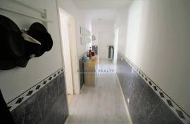 2 bedroom apartment with generous areas 5 min. Ferragudo