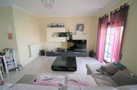 2 bedroom apartment with generous areas 5 min. Ferragudo