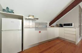 2 bedroom apartment in Rua do Duque de Saldanha, Porto