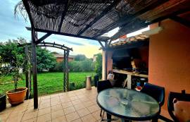 Pleasant Traditional Single Storey Villa With 4 Bedrooms On A 1512 M2 Land With Terraces And Pool.