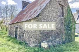 Barn to Renovate in the Countryside