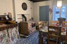 €134400 - Attractive 2 Bedroomed Stone Property