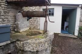 €134400 - Attractive 2 Bedroomed Stone Property