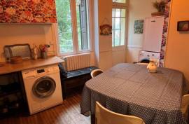 €175530 - Town House with Garden and Garage + Building with 2 Rented Studios