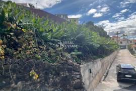 Land for sale in Calheta