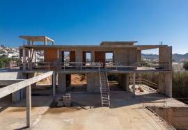 Luxurious 3+1 bedroom villa of contemporary architecture with heated pool and sea view located in Albufeira Marina