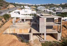 Luxurious 3+1 bedroom villa of contemporary architecture with heated pool and sea view located in Albufeira Marina