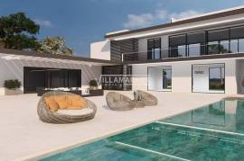 Luxurious 3+1 bedroom villa of contemporary architecture with heated pool and sea view located in Albufeira Marina