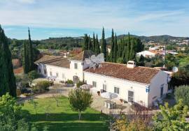 Versatile 9 bedroom home / hotel / B&B with pool & gardens near São Brás de Alportel.