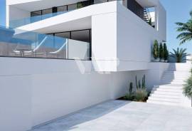 Contemporary 4 bedroom villa with rooftop, Albufeira Marina