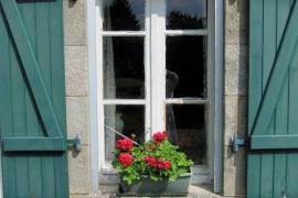 Luxury 13 bed Farmhouse Cottage and Converted barn For Sale in Leuhan Finistere Brittany