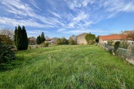 Barn to Renovate with Plot of Land