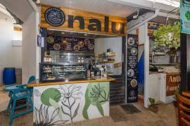 Restaurante Nalu: Prime Investment Opportunity - Profitable, Renovated Restaurant in Central Tamarindo!