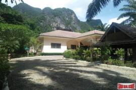 Lovely Three Bedroom Garden House with Private Pool and Fruit Plantation in Khao Thong