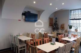 Café/Bar transfer in the center of Ermesinde, fully equipped and furnished.