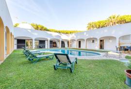 Moorish Style Villa with 6 Bedrooms, Fonte Santa - Quarteira