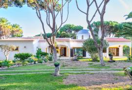 Moorish Style Villa with 6 Bedrooms, Fonte Santa - Quarteira