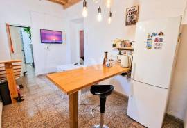 Traditional house 2+2 bedrooms in Sítio dos Quartos, Loulé