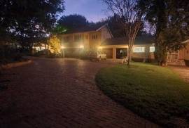 Stunning 4 Bed Farmhouse For Sale In Shere Pretoria South