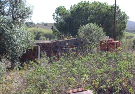 Farm with house to recover in São Marcos da Serra