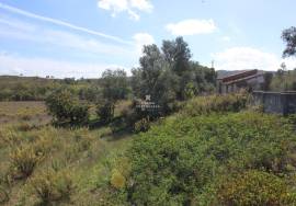 Farm with house to recover in São Marcos da Serra