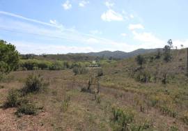 Farm with house to recover in São Marcos da Serra