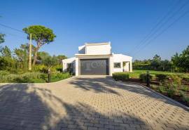 Ludo/Almancil: 3-bedroom fully renovated Villa near Quinta do Lago