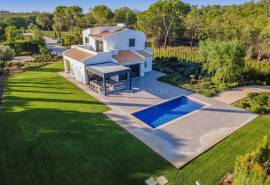 Ludo/Almancil: 3-bedroom fully renovated Villa near Quinta do Lago