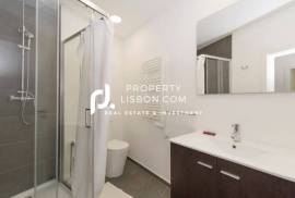 Lisbon Building With 2 Apartments Fully Furnished With Al Rental License