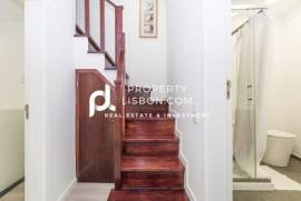 Lisbon Building With 2 Apartments Fully Furnished With Al Rental License