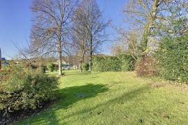 Detached House with Landscaped Garden