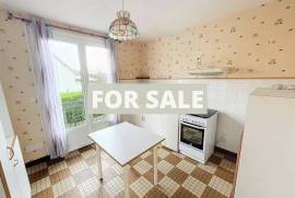 Detached House with Garden only 1.8km to the Sea