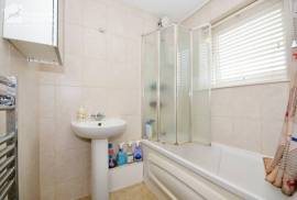 2 bedroom, Semi-detached house for sale