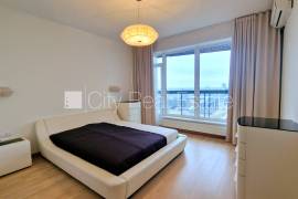 Apartment for rent in Riga, 108.00m2