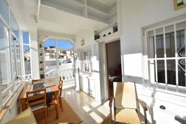 FABULOUS 4 BEDROOM VILLA WITH GARAGE AND COMMUNAL POOL