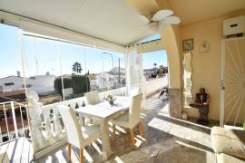 WONDERFUL 3/4 BEDROOM SOUTH FACING VILLA IN QUESADA