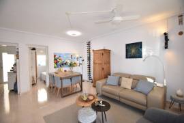 FANTASTIC MODERN 3 BEDROOM TOWNHOUSE WITH POOL AND OPTIONAL GARAGE