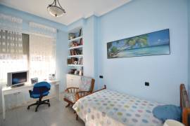 LOVELY 3 BEDROOM APARTMENT INFRONT OF THE RIVER IN ROJALES