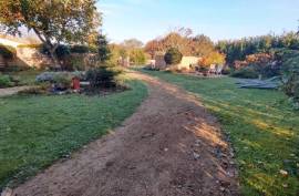 €130000 - Very Pretty 3-bedroom House For Sale In A Peaceful Charente Hamlet