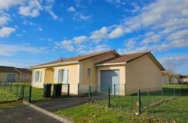 €158500 - 3 Bedroom Detached House In Ruffec For Sale