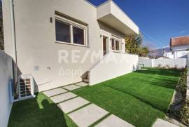 House 72 sq.m for sale