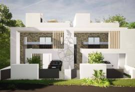 3 Bedroom Semi-Detached House under Construction in Bemposta- Alvor