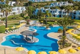 Longterm Rental: 2 bedroom apartment in the exclusive Club Albufeira resort