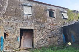 House to renovate in Vila Nova de Cerveira