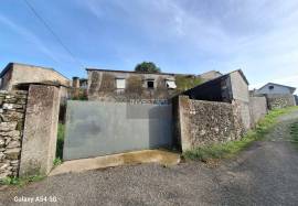 House to renovate in Vila Nova de Cerveira