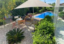 3-bedroom house for sale in Querença, Loulé, with heated pool, garden, and local housing license