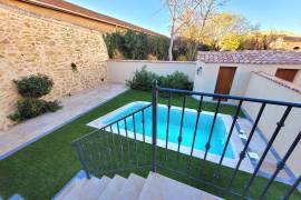 Beautiful Stone Renovated Barn With 100 M2 Living Space, Courtyard And Swimming Pool.